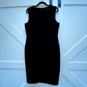 Sleeveless cocktail dress